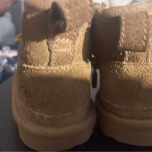 Uggs Unisex Tan Shoes
